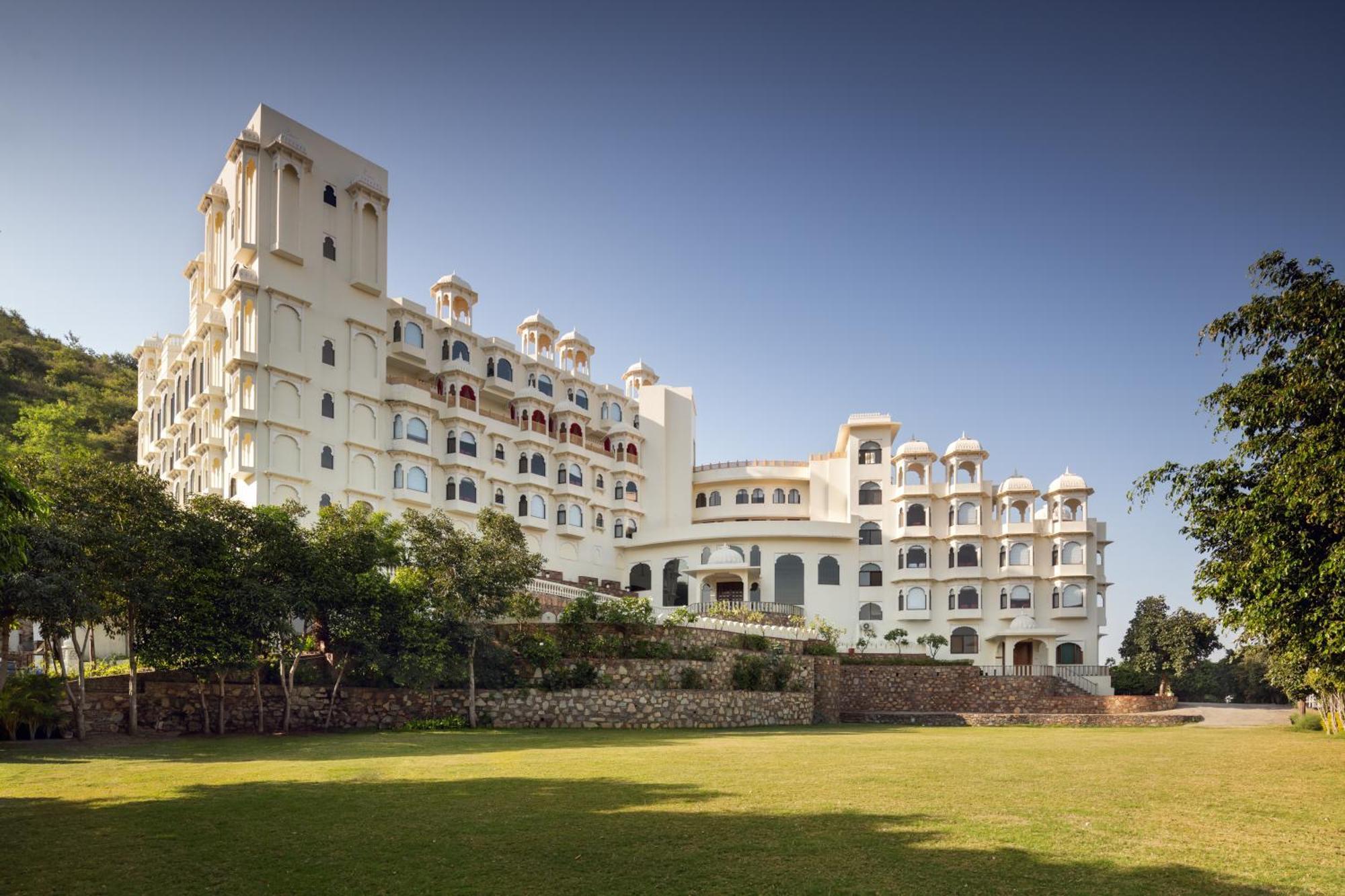 Bhairavgarh Palace Удайпур Екстер'єр фото