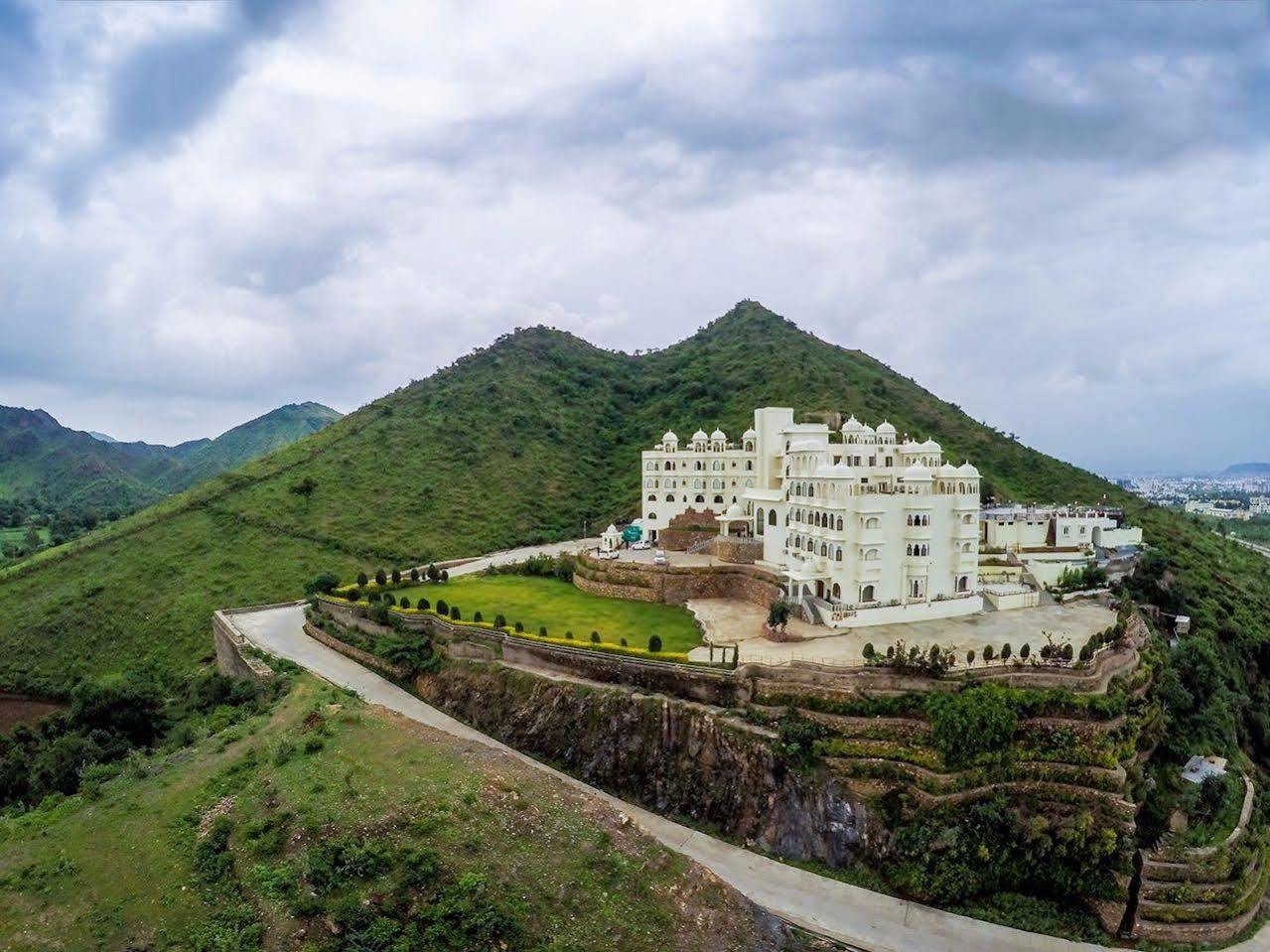 Bhairavgarh Palace Удайпур Екстер'єр фото